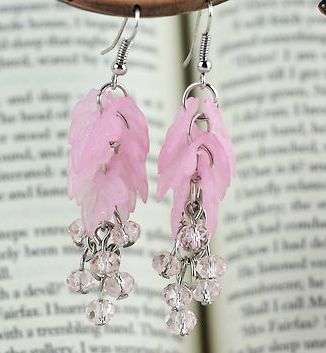 Charming Leaf Fashion Dangle Earrings