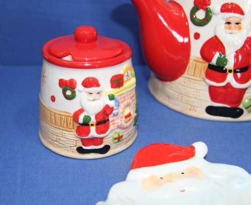 Christmas Teapot Set with Santa & Reindeer Salt & Pepper Shakers