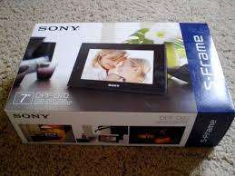 Sony 7" DPF-D70 Digital Photo Frame