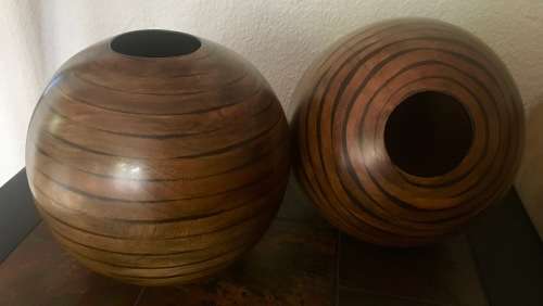 Set of 2 Wooden Pots