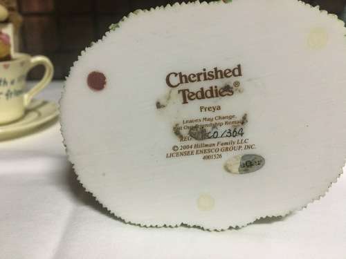 Variety of 'Cherished Teddies' Plus a Hugsly Teabearie & 2 Extras