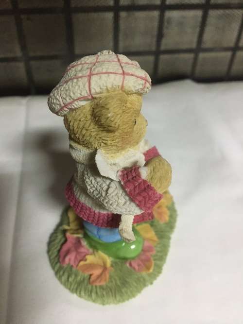 Variety of 'Cherished Teddies' Plus a Hugsly Teabearie & 2 Extras