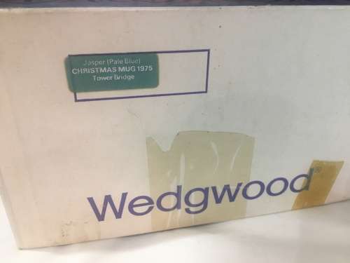 Lovely Vintage Wedgwood Jasper 1975 Christmas Mug ft Tower Bridge