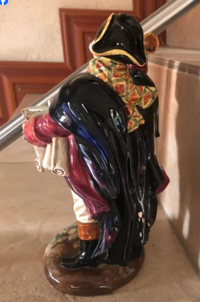 Royal Doulton - Town Crier - HN2119