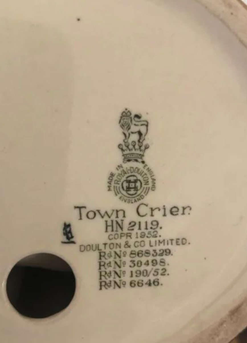 Royal Doulton - Town Crier - HN2119