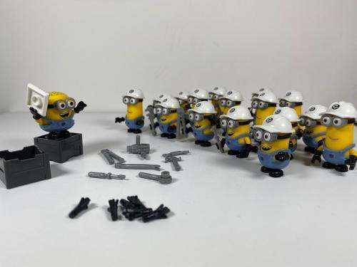 Minions Figures - Pack of 17 Mega Bloks Minions