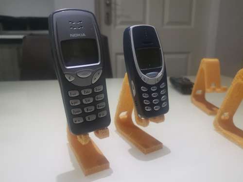 Nokia 3210 and 3310