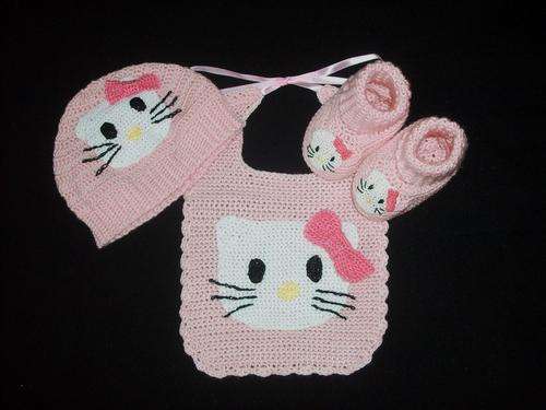 Hello Kitty crocheted set