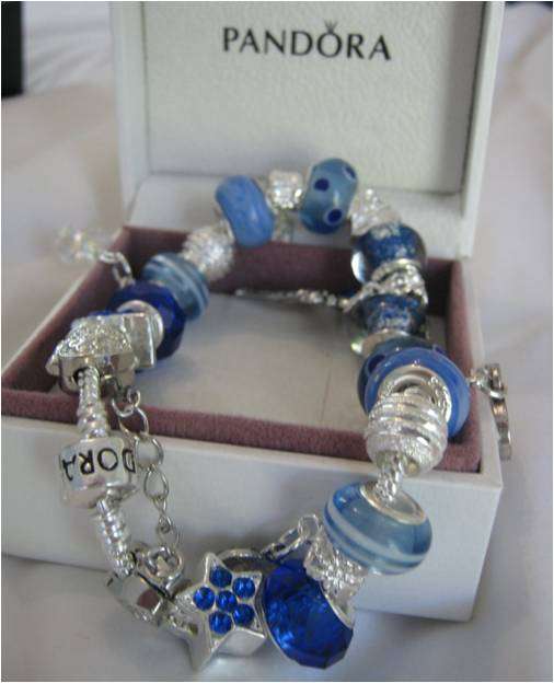 BEAUTIFUL GENUINE PANDORA BRACELET - FULLLY HALLMARKED