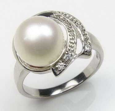 SILVER TONED RING WITH 10MM PEARL SIZE O
