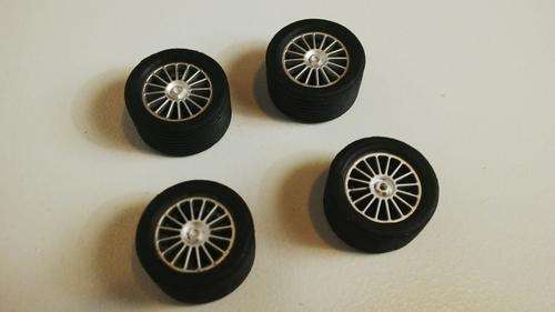 4 x 1 /32 SCALE SLOT CAR RIMS WITH TYRES