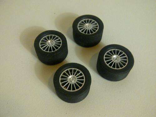 4 x SCALEXTRIC RIMS WITH NEW TYRES (1/32 SCALE SLOT CAR SPARES)