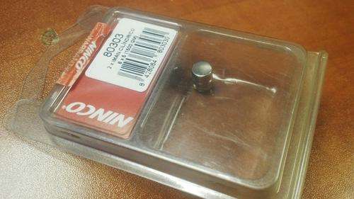 1 /32 SCALE SLOT CAR SPARES   -   2 x NEW NINCO MAGNETS