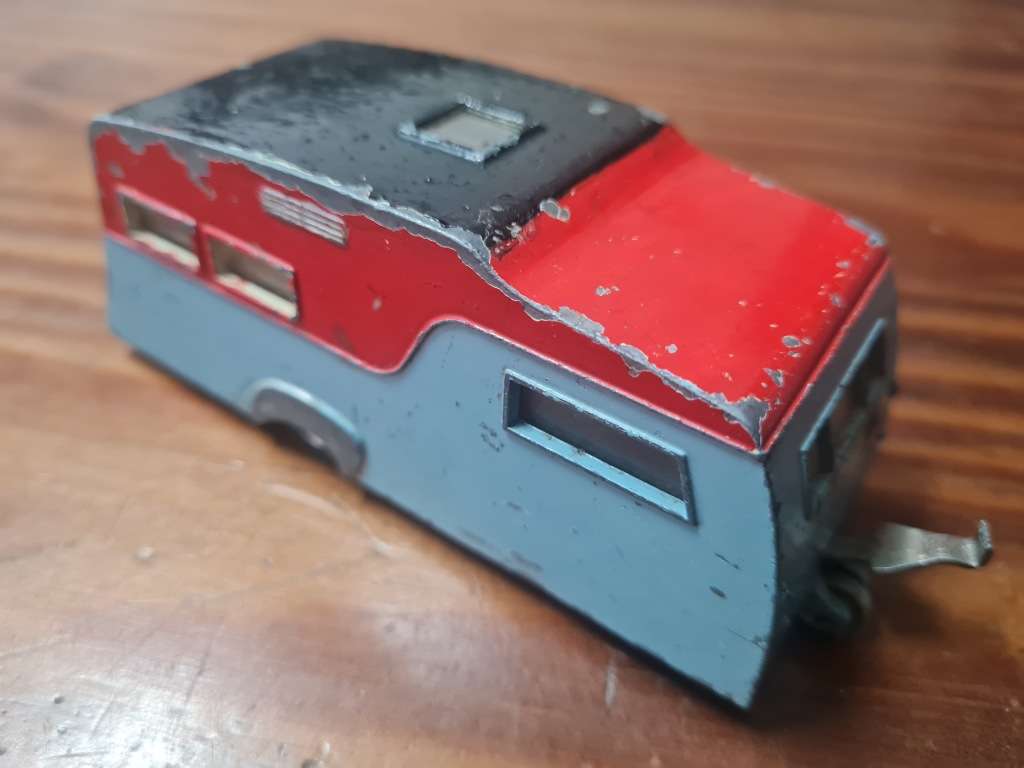 DINKY #188 FOUR-BERTH CARAVAN