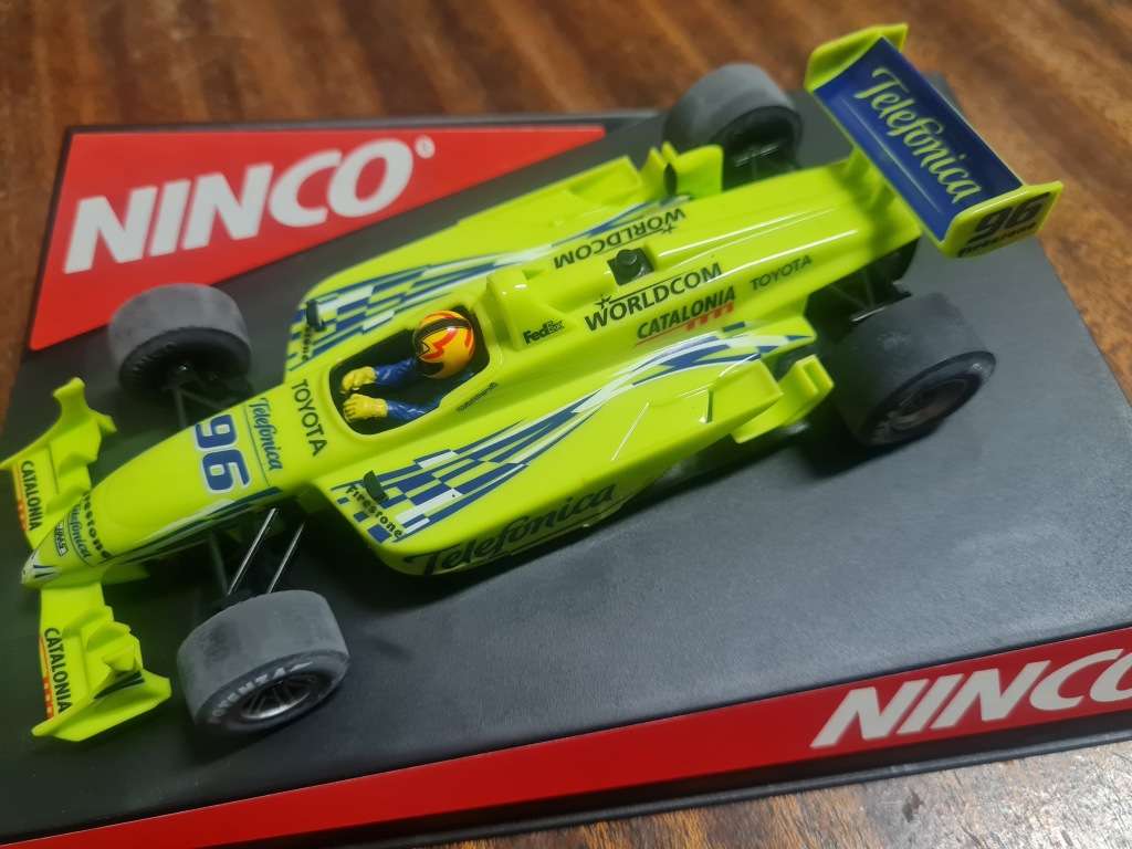 Ninco REYNARD-TOYOTA F1 SLOT CAR 1/32 SCALE