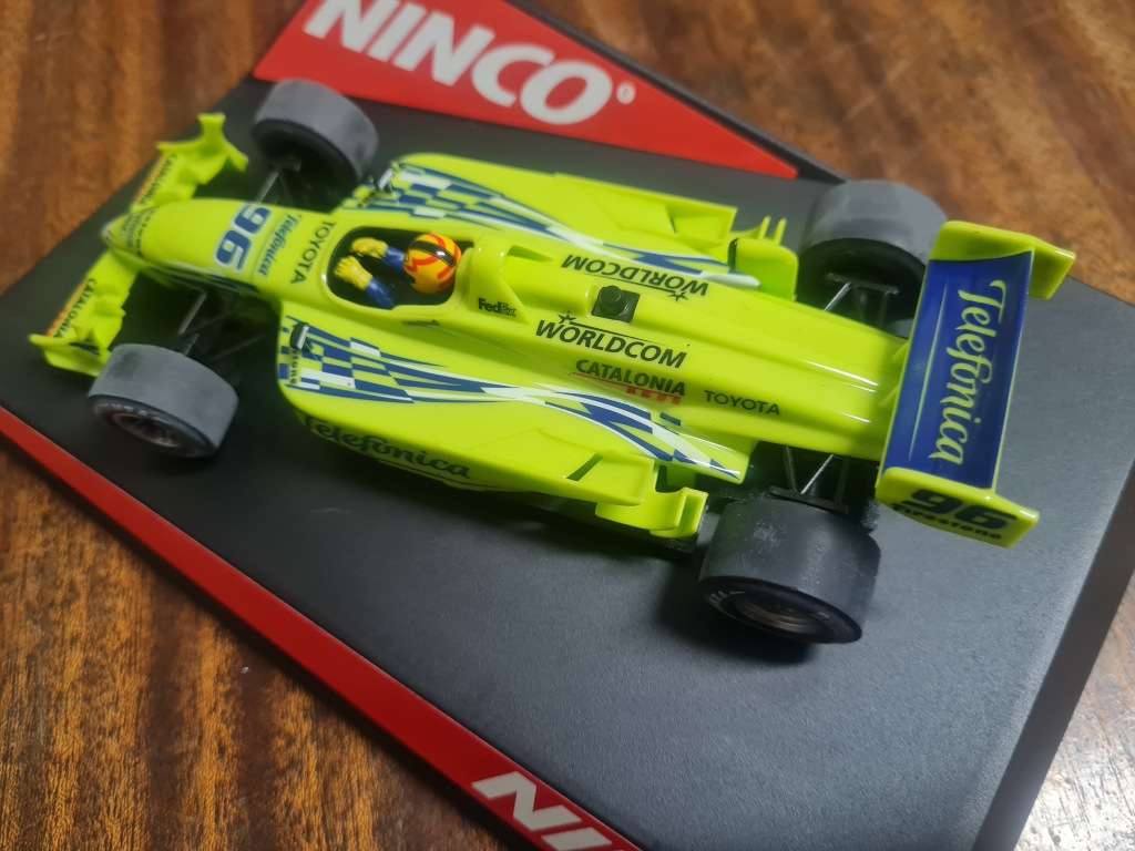 Ninco REYNARD-TOYOTA F1 SLOT CAR 1/32 SCALE