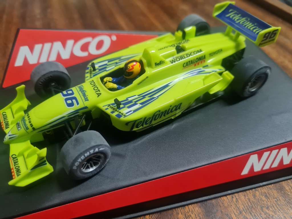 Ninco REYNARD-TOYOTA F1 SLOT CAR 1/32 SCALE