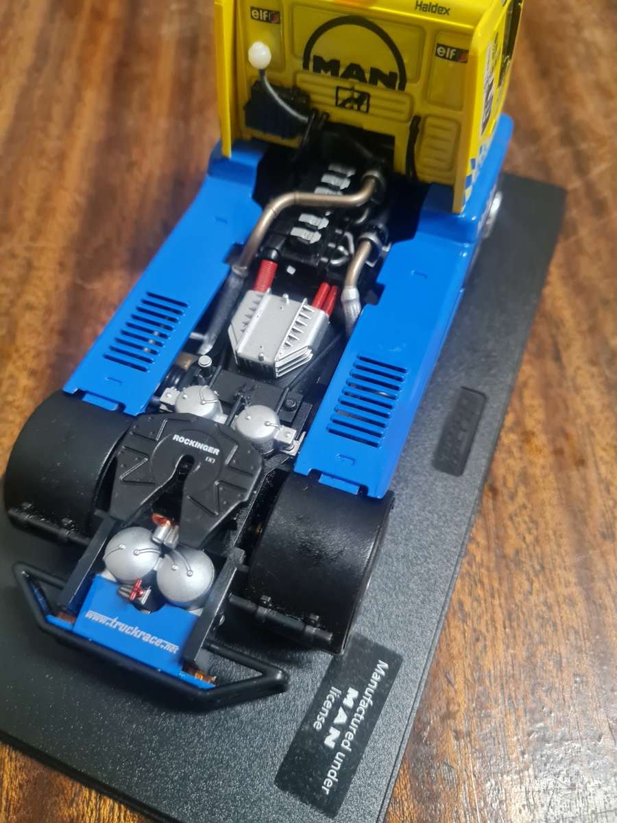 FLY MAN TR1400 TRUCK (SLOT CAR)