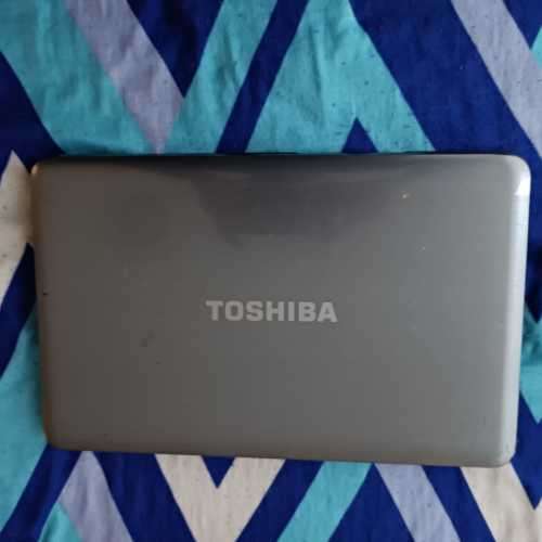 Toshiba Satelite C855D Laptop For Spares Includes Wireless Keyboard and Mouse Set