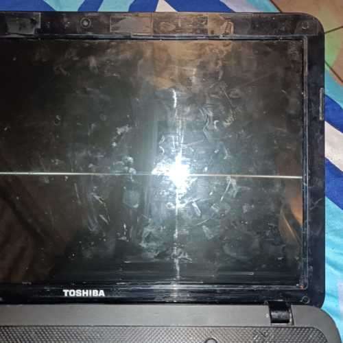 Toshiba Satelite C855D Laptop For Spares Includes Wireless Keyboard and Mouse Set