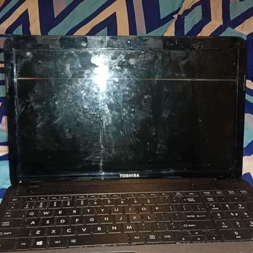 Toshiba Satelite C855D Laptop For Spares Includes Wireless Keyboard and Mouse Set