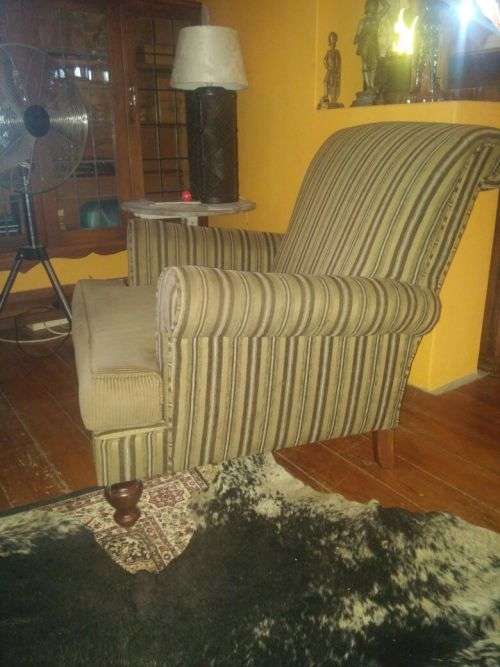 A Pair of Upmarket arm chairs