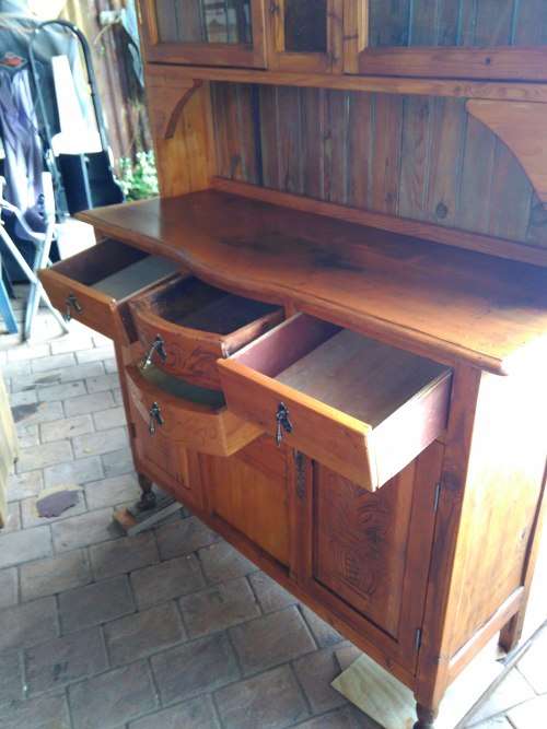 Bow fronted Old koskas