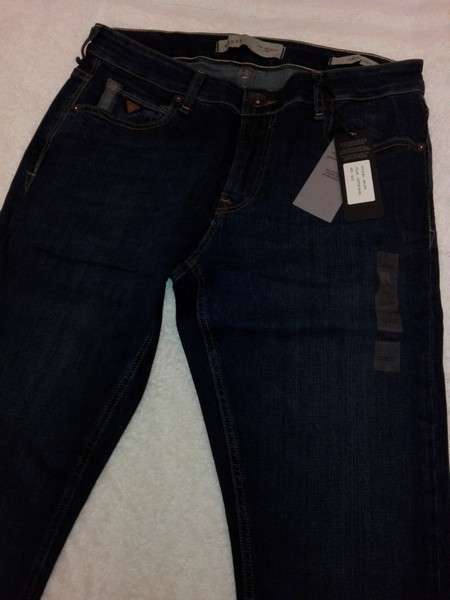 Guess Jeans Super Skinny For men. JUPITER WASH.  (32 Waist & 32 Length) -market price R799