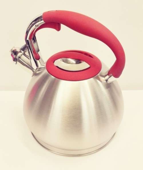 Silver Whistling Stove Kettle RED HANDLE For Gas Stove.Induction Stove 2.7L Durable Plastic Handle