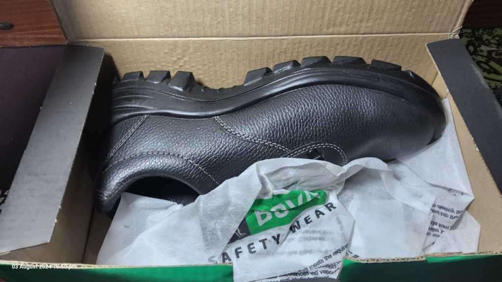 Bova Size 11 Safety Boots