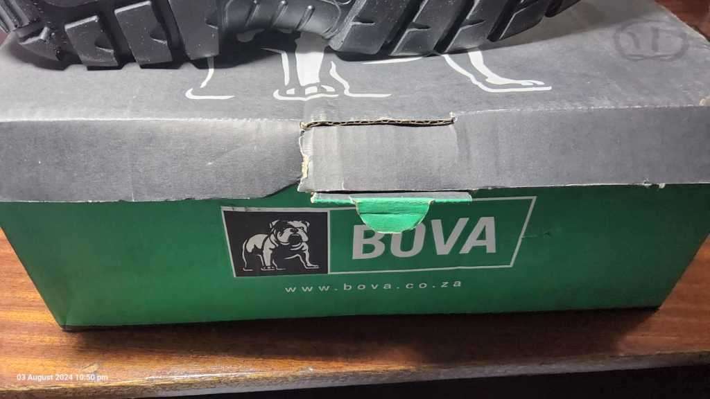 Bova Size 11 Safety Boots