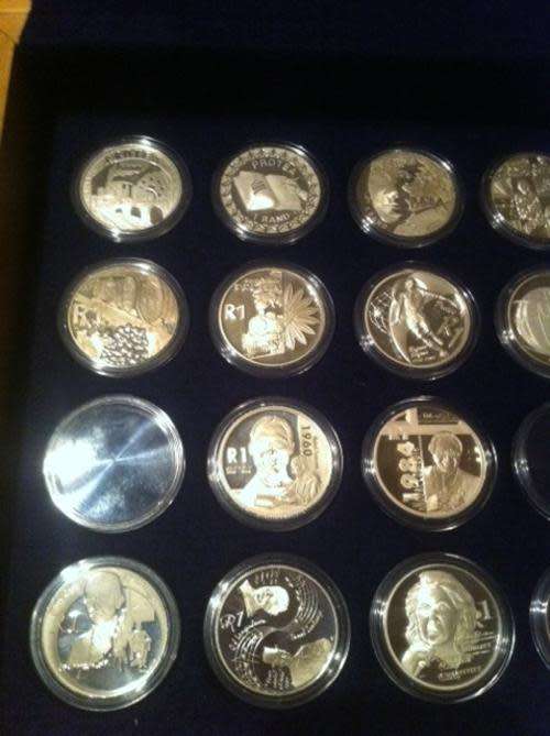 Huge collection of silver R1 from 1965 to 2012