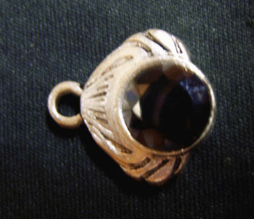 Silver Alloy Pendant with Black Rhinestone, 20mm x 18mm - Sold Individually.