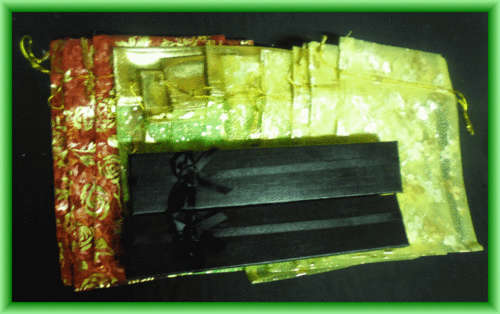 12 Patterned Organza Bags + 2 Display Boxes!