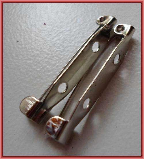 Brooch Pins - Per pack of 10.