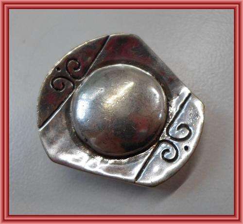 Pendant, 38mm x 32mm - Sold Individually.