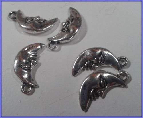 Moon Charm, 18mm x 8mm - Pack of 10.