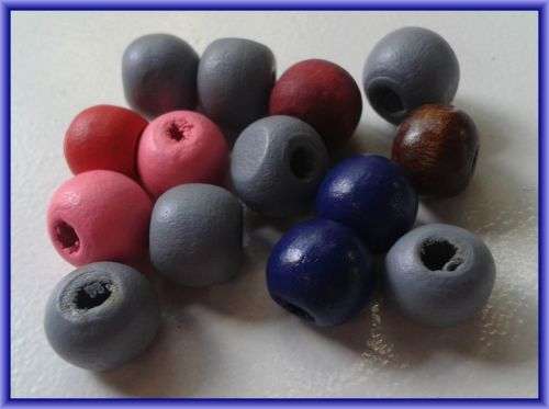 Assorted Wood Rounds, 10mm - Pack of 20.