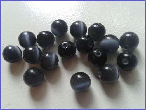 Grey Catseye Rounds, 8mm - Pack of 17.