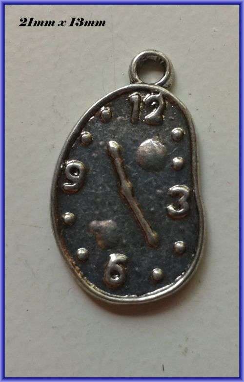 Clock Charm, 21mm x 13mm  - Pack of 10.