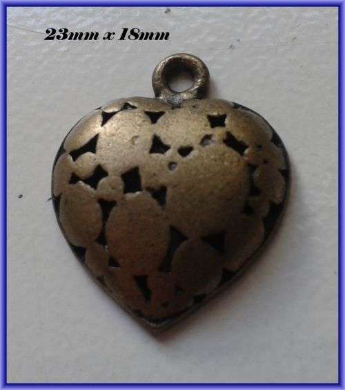 Heart Bronze Charm, 23mm x 18mm  - Pack of 5.