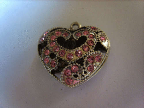 Heart Pendant With Pink Rhinestone Inlay,20mm - Sold Individually.