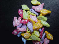 Acrylic Leaves - Pack of 20. REDUCED TO CLEAR!