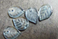 Smokey Indian Glass Leaves, 18mm x 13mm  - Pack of 5.