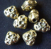 HALF PRICE ! Golden Heart Spacer,10mm x 9mm - Pack of 10.