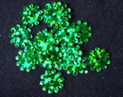 Emerald Green Daisy Sequins, 8mm - Pack of 100.