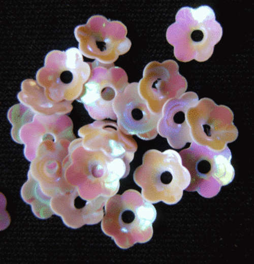 Pink Petal Sequins, 6mm - Pack of 100.