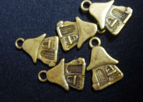 Bronze Charm House, 15mm x 10mm - Pack of 20.