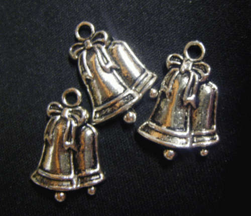 Nickle Charm Christmas Bells, 23mm x 17mm - Pack of 5.