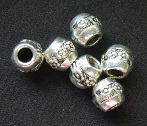 Nickle Spacer With Design,8mm x10mm (4mm hole)- Pack of 20.